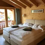 Guggenbiel Apartment Zermatt